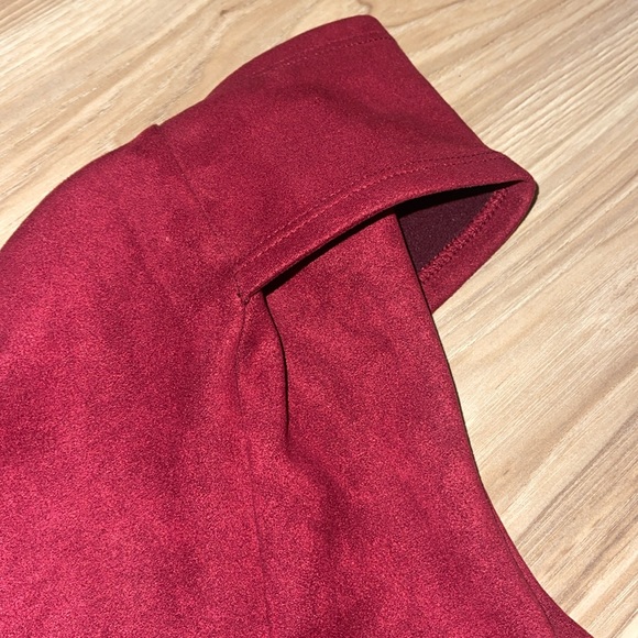 Red suede dress - Picture 3 of 3